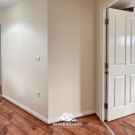 Ashton Co-Living - Private Room Self-Cater Манчестер Экстерьер фото