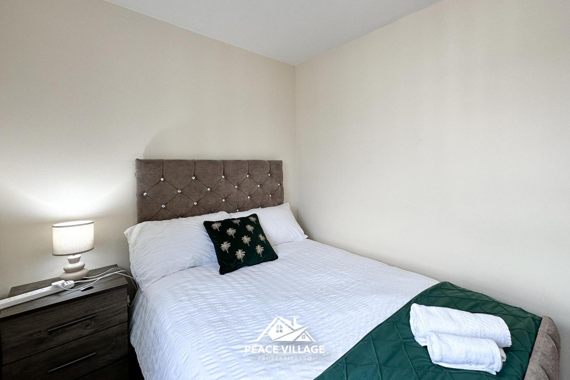 Ashton Co-Living - Private Room Self-Cater Манчестер Экстерьер фото